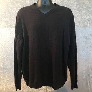 DAVIS & SQUIRE V-NECK 100% MERINO WOOL SWEATER